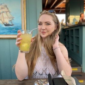 Meet your Posher, Shae